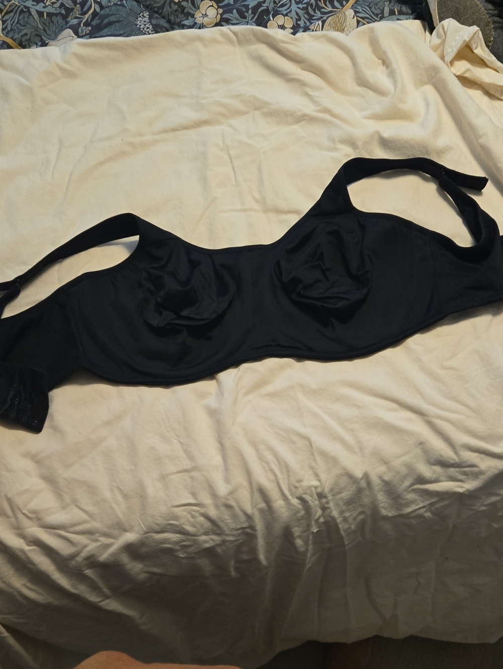 Wacoal Black Underwire Bra with Full Cups 42 DDD